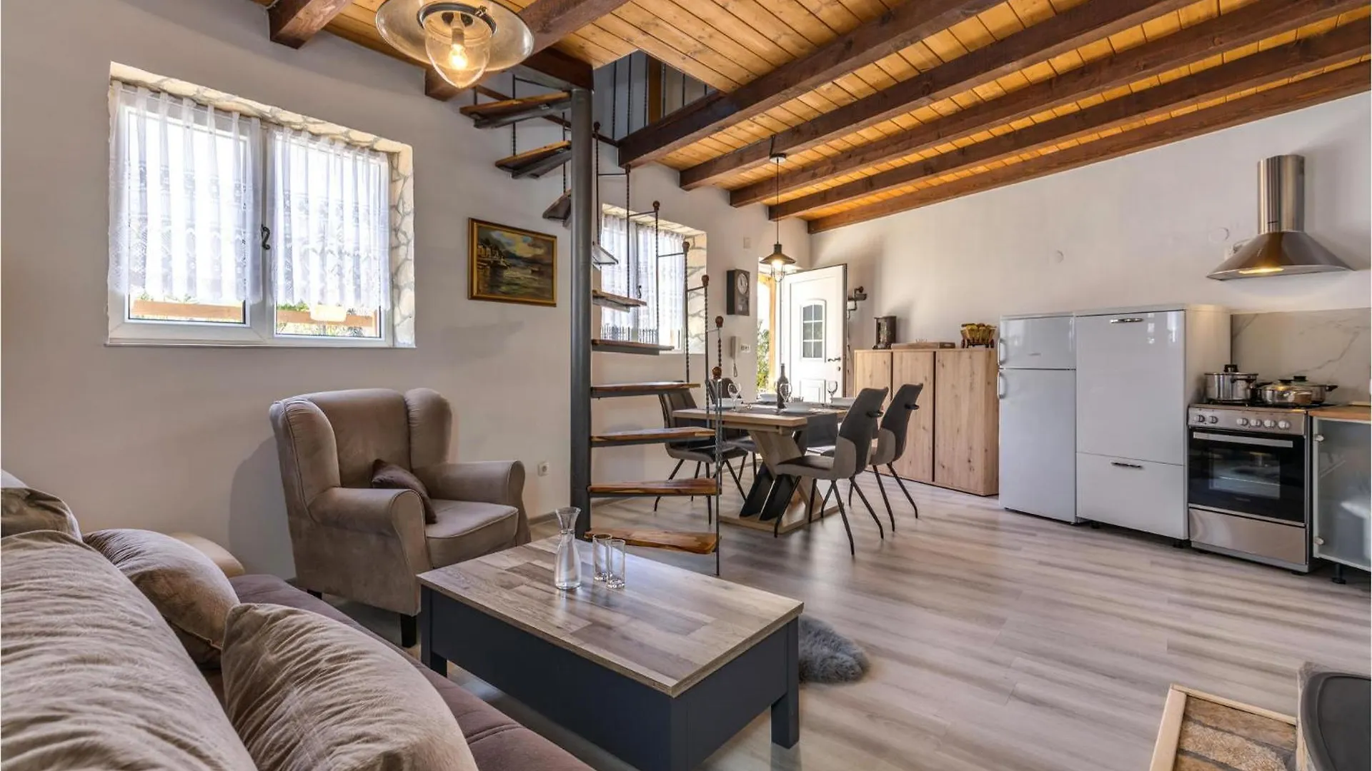 2 Bedroom Lovely Home In Novi Vinodolski